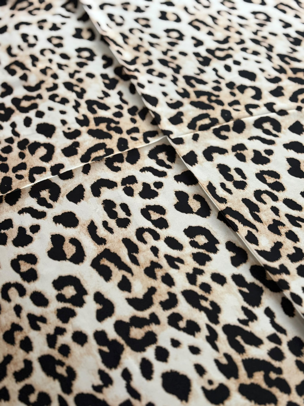 Foulard Léopard carré