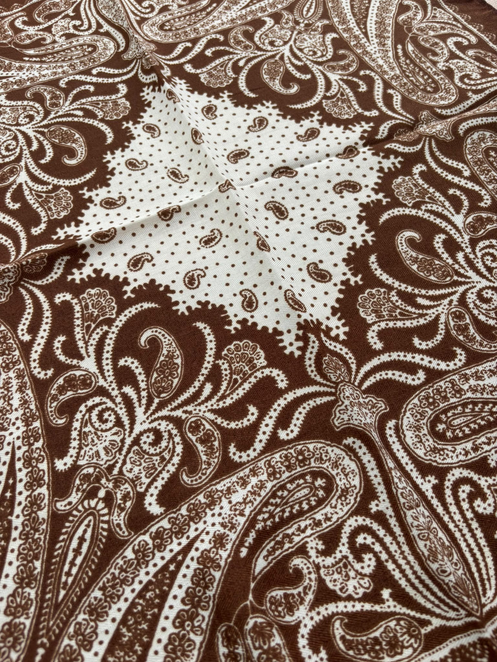 Foulard marron doux
